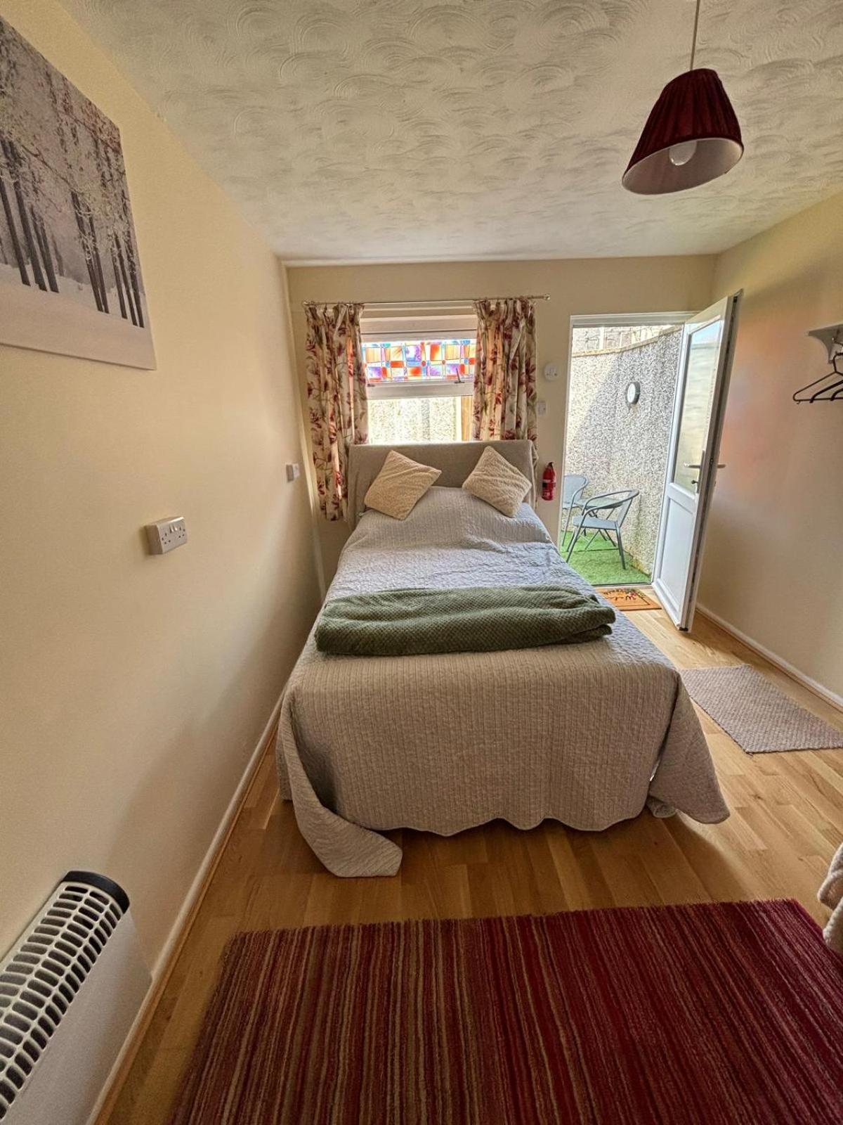 Apartmán 1A Butty Bach Milford Haven Exteriér fotografie